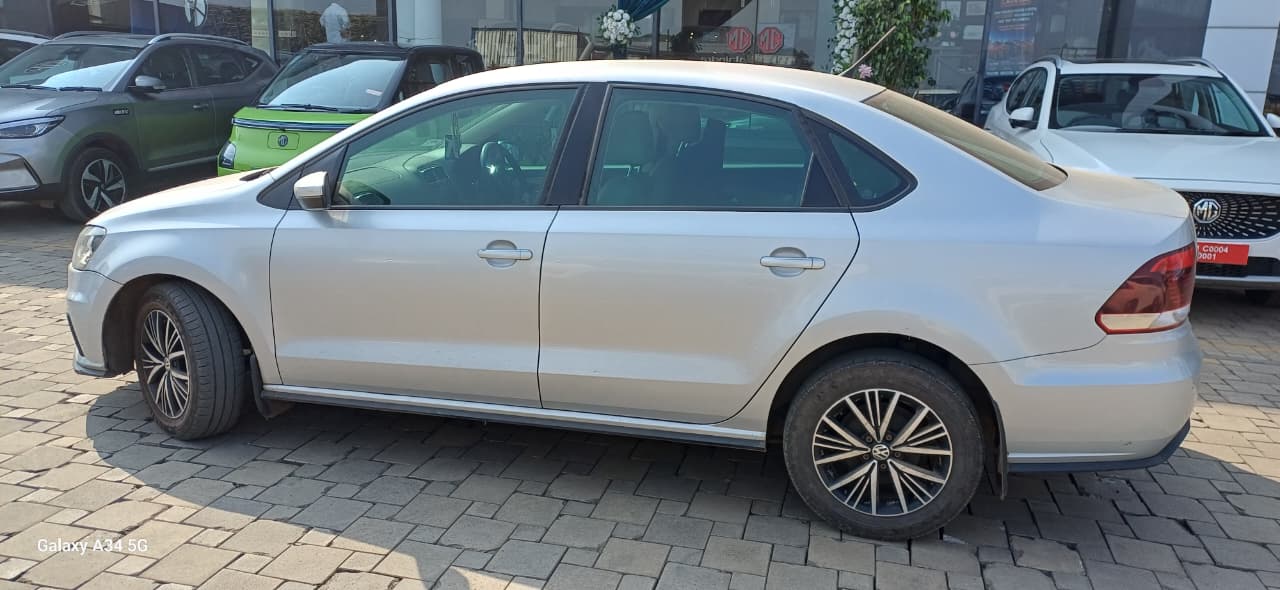 Volkswagen Vento(2019-2020) Highline Diesel At